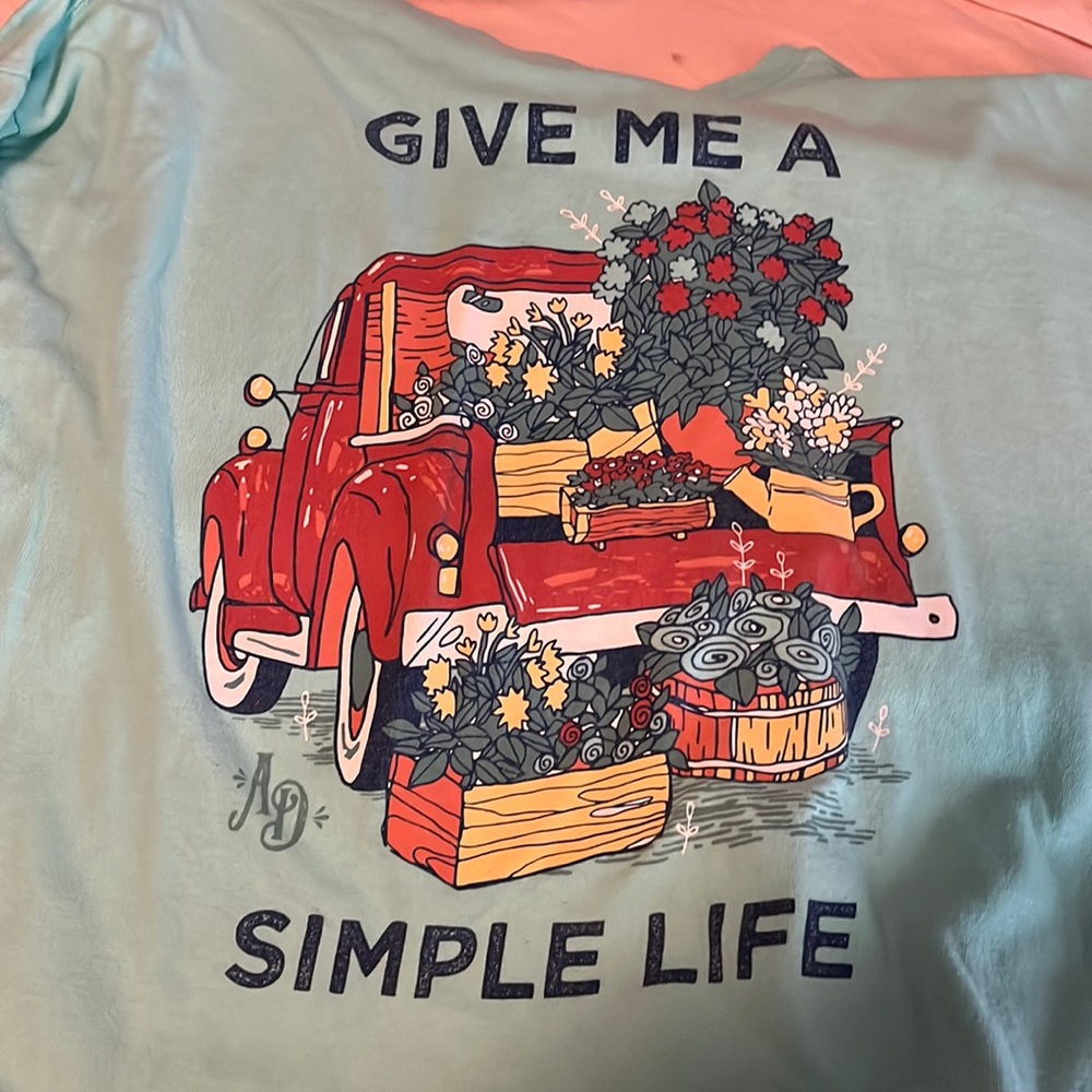 Tee shirts